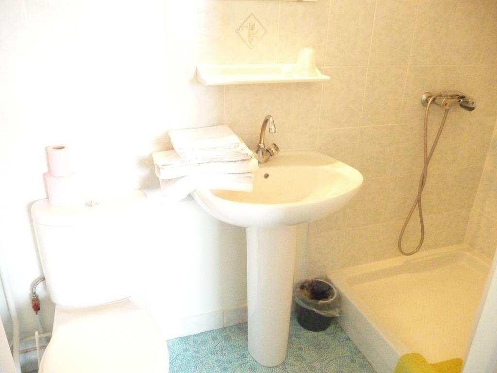 Périgueux Hotel De La Gare חדר תמונה