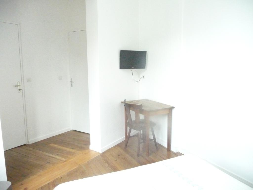 Périgueux Hotel De La Gare חדר תמונה