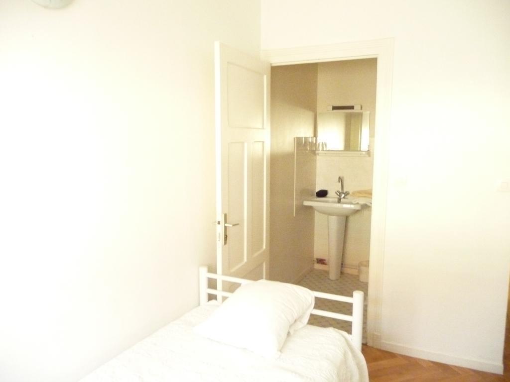 Périgueux Hotel De La Gare חדר תמונה